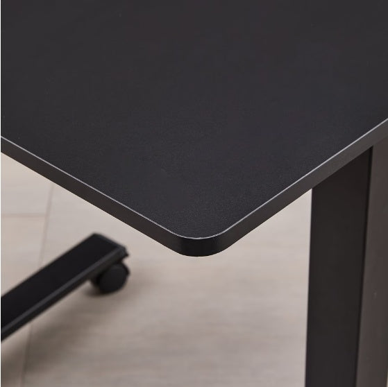 Eleva desk